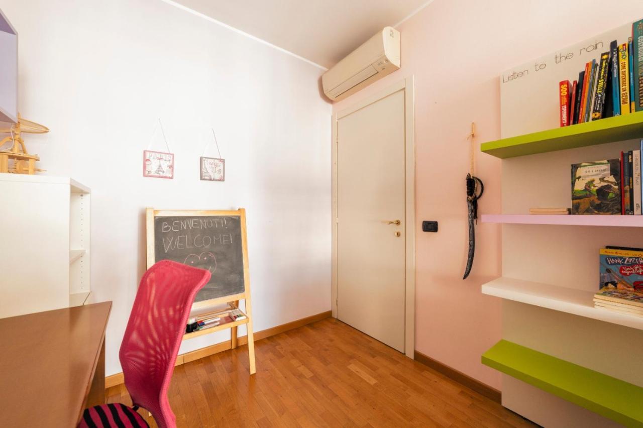 Milano Rogoredo Apartment With Garage Exteriér fotografie